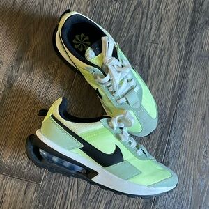 Nike Air Max Pre-Day Liquid Lime - Women’s 6